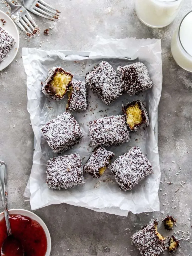 //www.som2travel.es/cdn/images/content/Australia/lamingtons pequeña.webp